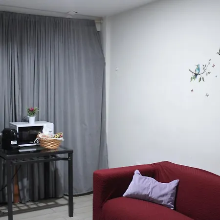 Urban بيت ضيافة أفيرو