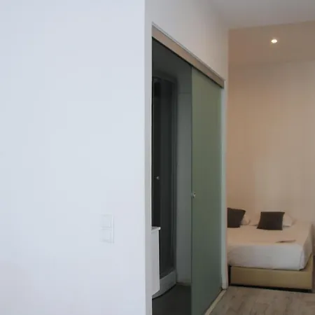 Urban بيت ضيافة 2*