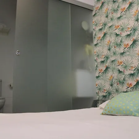 Urban بيت ضيافة 2*