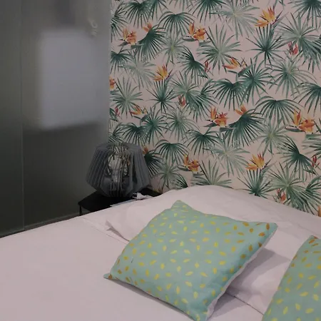 بيت ضيافة Urban 2*