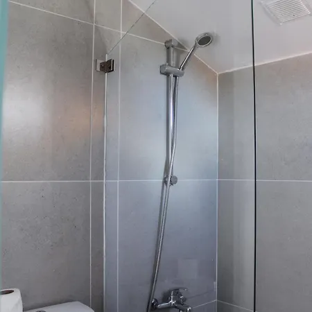 Urban بيت ضيافة أفيرو